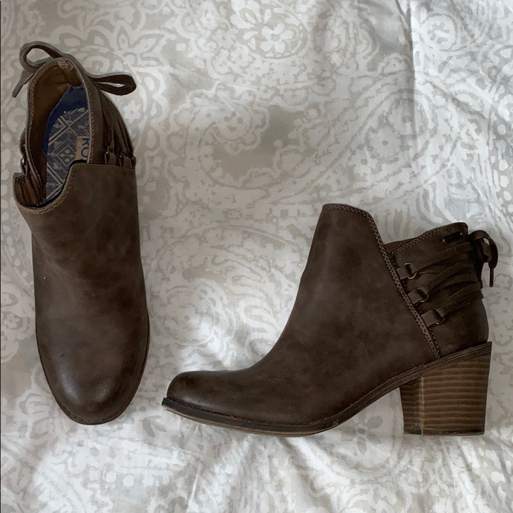 Roxy booties